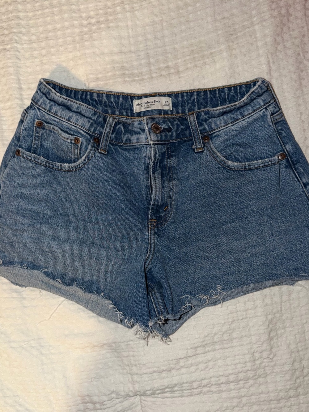 Abercrombie Curve Love A line mid rise shorts